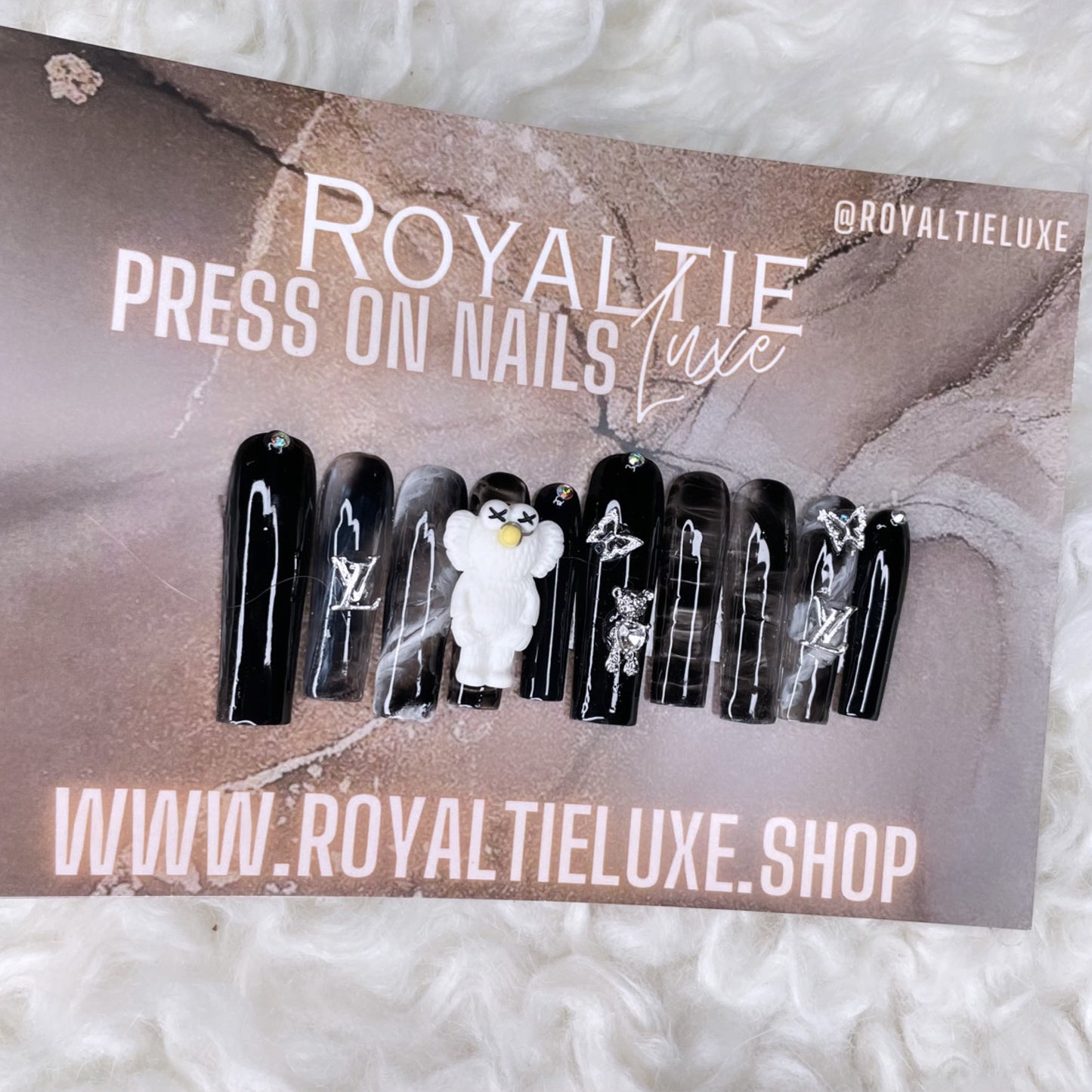 ♡ Jet Black Royalty ♡
